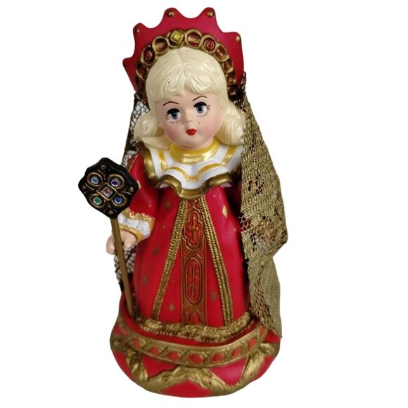 Hallmark Keepsake Ornaments Madame Alexander Red Queen Alice in Wonderland 1999 - Picture 2 of 14